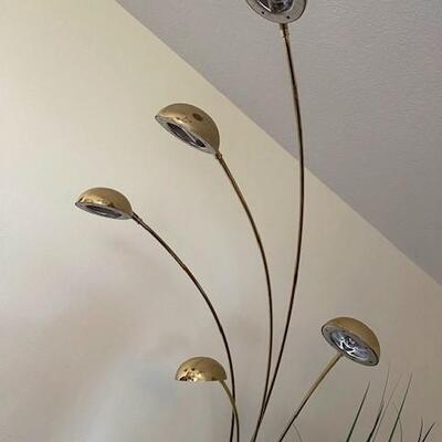 LOT#8L: MCM-Style 5-Light Floor Lamp with Faux Reeds