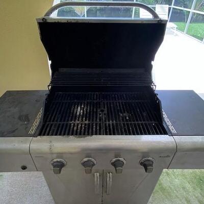 LOT#69P: Charbroil Commercial Series LP Grill