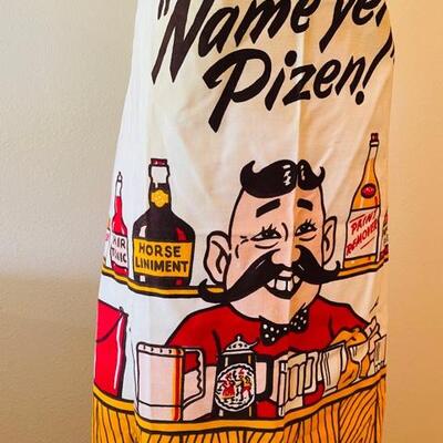 Lot 62 Vintage Novelty Cartoon BBQ Apron