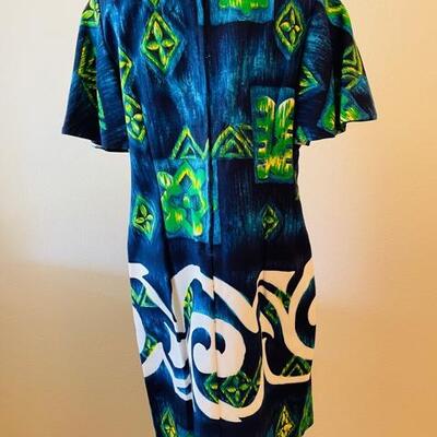 Lot 63  Vintage Woman's Hawaiian Dress Tiki Evelyn Margolis