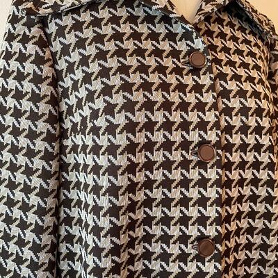 Lot 75  Houndstooth Jacket Black White Buttons