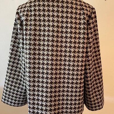 Lot 75  Houndstooth Jacket Black White Buttons