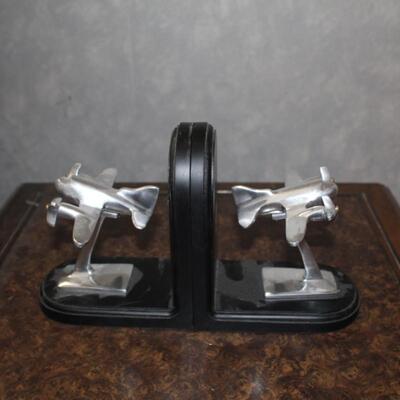Pair airplane theme bookends