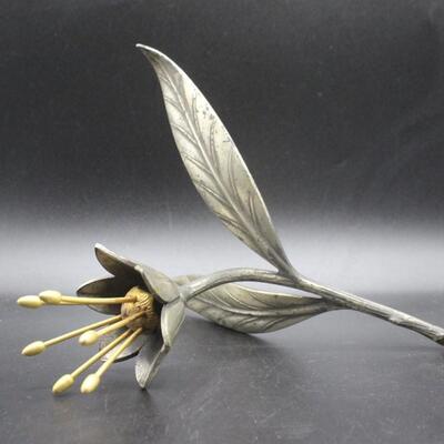 Vintage Saguda Patent Metal Flower 