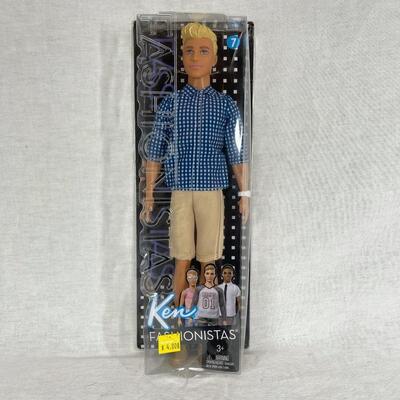 Mattel Ken Fashionistas Doll #7 Preppy Check Barbie Boyfriend