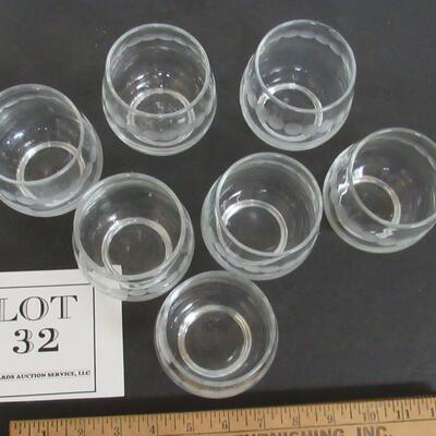 Set of 7 Matching Beverage Bar Glasses