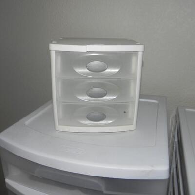 LOT 64  STORAGE DRAWERS