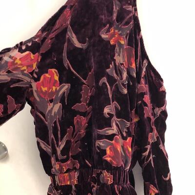 JOA velvet cut sleeve top size extra small 