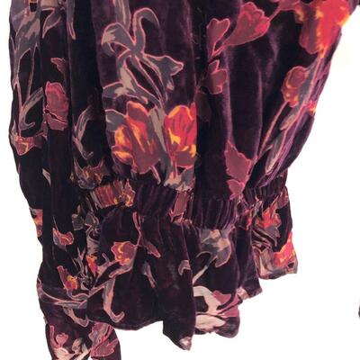 JOA velvet cut sleeve top size extra small 
