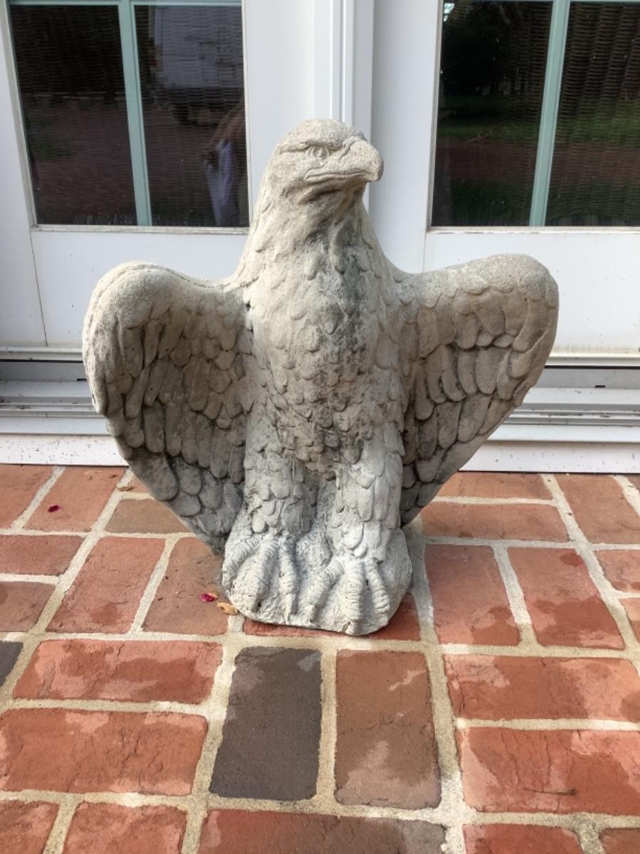 O1124 Vintage Cement Eagle Statue