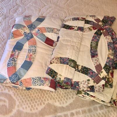 Lot 83 Quilts 2 and Pillow Shams King Size Double Wedding Ring
