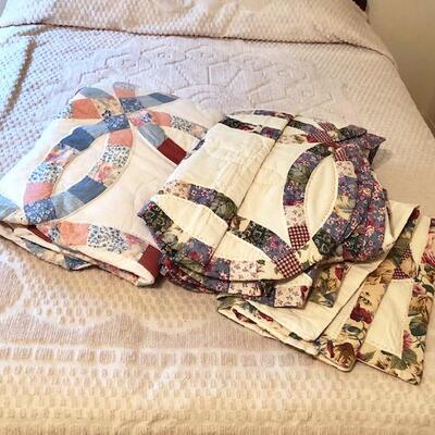 Lot 83 Quilts 2 and Pillow Shams King Size Double Wedding Ring