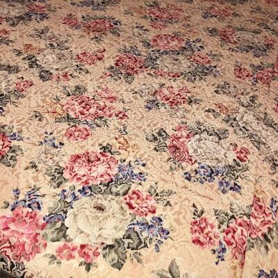 Lot 87 King Size Bed and Bedding Blankets Pillow Floral Cover