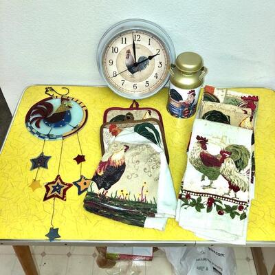 Lot 106 Rooster Group of Items Towels Wind Chime Clock 