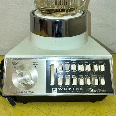 Lot 110 Vintage Warning Blender