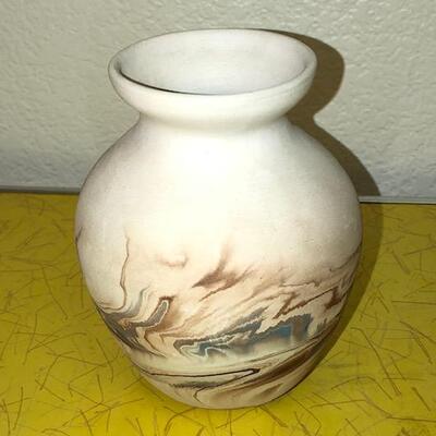 Lot 120 Vintage Nemadji Pottery Vase Swirl Decoration 5"