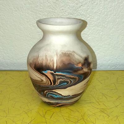 Lot 120 Vintage Nemadji Pottery Vase Swirl Decoration 5