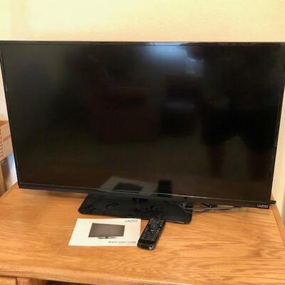 Lot 121 Visio 40" Flat Screen TV