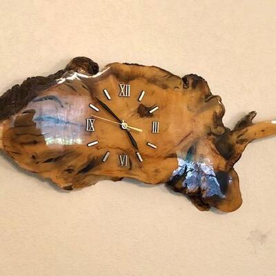 Lot 126 Burl Wood Wall Clock Battery Operated