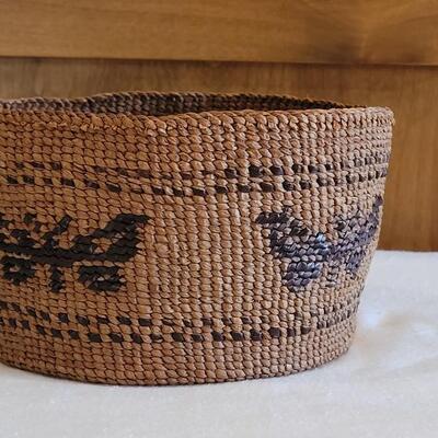 Lot 5: Handmade Basket with Butterflies