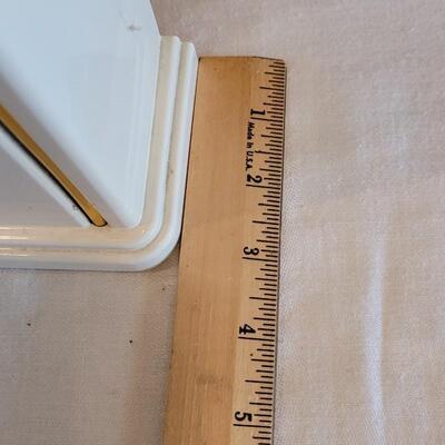 Lot 15: Vintage Elgin Mantel Clock