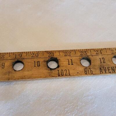 Lot 16: Vintage Parr Auto Parts in Greeley Yard Stick