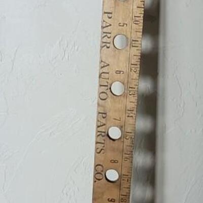 Lot 16: Vintage Parr Auto Parts in Greeley Yard Stick