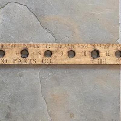 Lot 16: Vintage Parr Auto Parts in Greeley Yard Stick