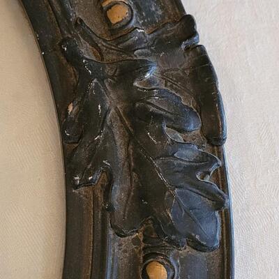 Lot 19: Antique Bubble Glass Wood Picture Frame with Oak Leaf Motif
