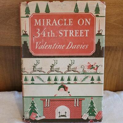 Lot 22: 1947 1st EDITION Miracle on 34th Street by Valentine Davies