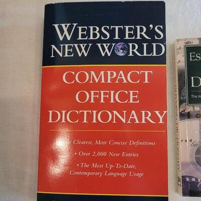 Lot 31: Dictionary/Encyclopedia Book Lot