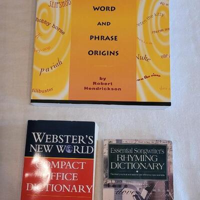 Lot 31: Dictionary/Encyclopedia Book Lot