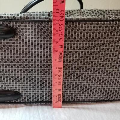 Lot 55: Carry On Luggage