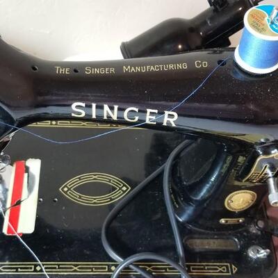 Lot 58: Singer 99k Sewing Machine