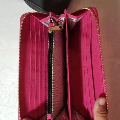 Lot 61: (2) Wallets