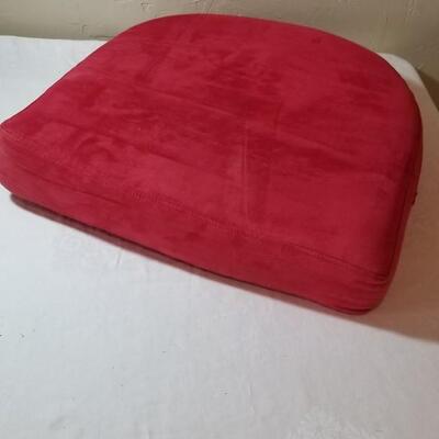 Lot 63: Seat Cushion