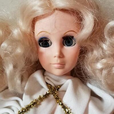 Lot 74: Vintage Dolls