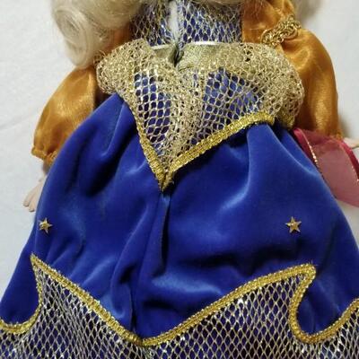 Lot 76: (2) Porcelain Dolls