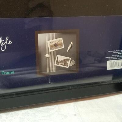 Lot 83: Picture Frames