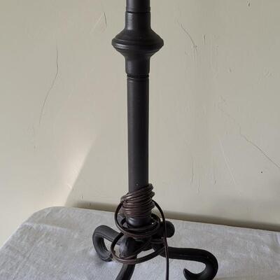 Lot 93: Metal Lamp