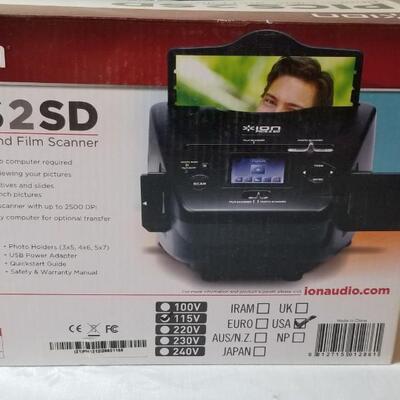 Lot 98: ion Pics2SD - Photo, Slide and Film Scanner