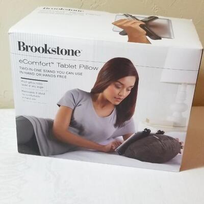 Lot 99: Brookstone Comfort Tablet Pillow
