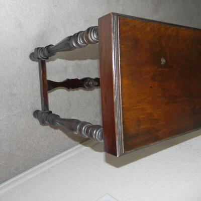 LOT 30 SMALL WOODEN TABLE