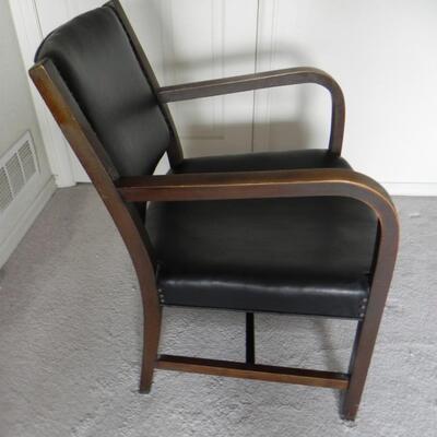 LOT 33  LEATHER ARM CHAIR