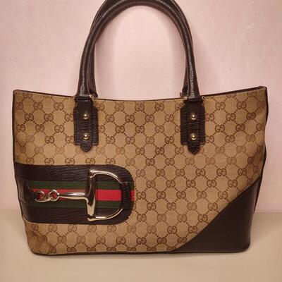 45 - Gucci Handbag