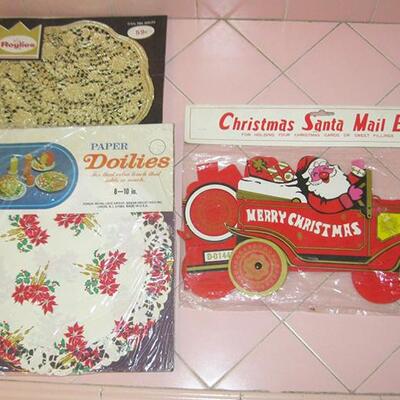 Lot 135 MS Group Vintage Christmas Tree Topper Doilies House Hatten Santa Mail Box