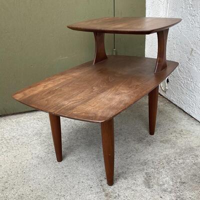Vintage Mid Century Modern Two Tier Prelude W2T Side Table