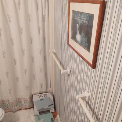 97 - Bathroom Contents