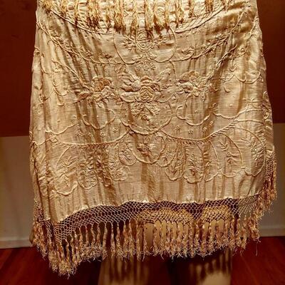 Antique Edwardian 1920 silk and Embroidered Cape Shawl w/Fringes & Tassels