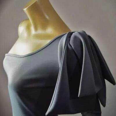 Vtg one shoulder Body Con Gray dress Sculptural ribbon Bow